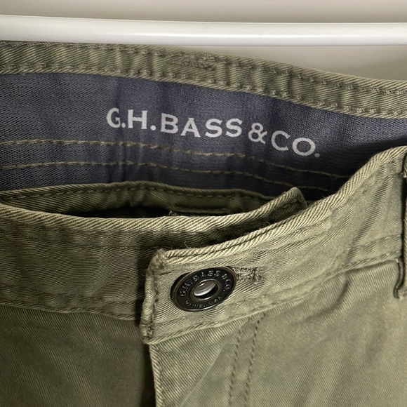 G.H. Bass & Co. Men’s Army Green 5-pocket Button & zip fly Pants- 34/32L - Picture 4 of 12